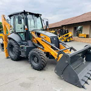 Utilisé pour la chargeuse-pelleteuse CASE 851/ 851 4X4 avec pompe à vendre Alternative utilisée 580M/ 851FX chargeuse-pelleteuse disponible - Product Image 6