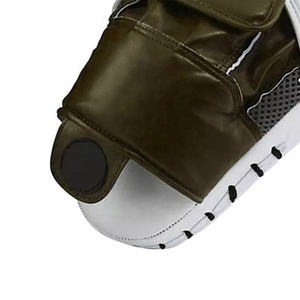 Guantes de Boxeo de Cuero de Alta Calidad, Almohadillas de Entrenamiento y Protección para Manos, Fabricados en Pakistán - Product Image 6