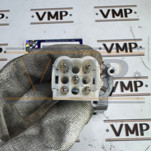 Motor de Limpiaparabrisas VOE 17498811 para Cargadora de Ruedas Volvo L60E L120E L180E y Camión Articulado T450D, Calidad OEM - Product Image 4
