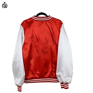 Chaqueta Universitaria de Satén Personalizada de Alta Calidad para Hombre, Transpirable, Talla Grande para Invierno, Diseño Universitario de Satén Liso - Product Image 3