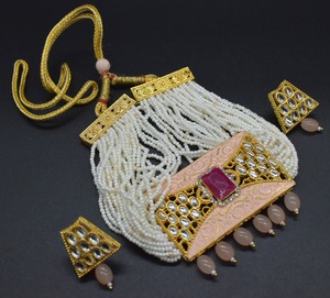 Ensemble de colliers Chokar de forme carrée Kundan Meenakari au design unique Chaîne en bambou personnalisable Perle en laiton à la mode - Product Image 3