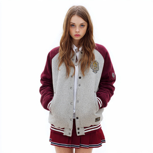 Chaqueta Universitaria de Lana con Bordado OEM para Mujer, Chaqueta Universitaria de Manga de Cuero Estilo Urbano, Chaqueta Bomber con Cuello Redondo para Mujer - Product Image 2