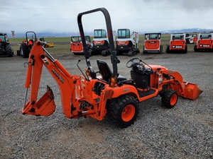 Modelo de tractor cortacésped BX25 con accesorio - Product Image 3