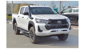 ACURA Hilux 2022 d'occasion Aspire 4x4 Diesel AWD R18 pneus direction gauche sièges en tissu caméra arrière - Product Image 2