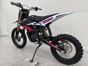 Prix de gros réduit sur le vélo électrique tout-terrain Hyper Bee 48V 5kW pour jeunes, modèle prêt à l'exportation, offre de réduction à durée limitée - Product Image 4