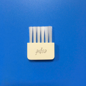 Nynol Mini Size Keyboard Brush Producto de limpieza fácil - Product Image 1