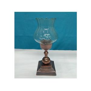 Bougeoir d'ouragan en métal Photophore Hurricanes avec finition dorée Décoration de table Centre de table Fait à la main Royal Designer - Product Image 3