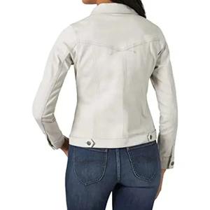Veste en jean décontractée à manches longues pour femmes respirante chaude élégante pour l'automne hiver été avec bouton décoration OEM prix bon marché - Product Image 4