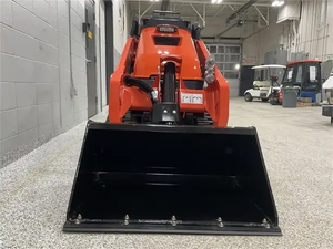 Kubota SCL 1000 Mini chargeuse compacte neuve ou d'occasion avec moteur et composants du noyau de l'engrenage - Product Image 5