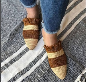 Chaussures marocaines faites à la main en raphia naturel, et semelles en cuir véritable - Product Image 1