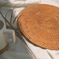 2023 Offres Spéciales moderne rond en rotin tissé à la main écologique napperon taille personnalisée accessoires de cuisine fabriqués au Vietnam