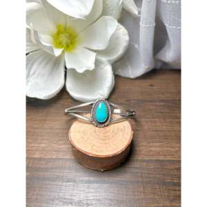 Navajo Handmade Kingman Turquoise & Sterling Silver Cuff Bracelet Cultural Collectible Jewelry - Product Image 1