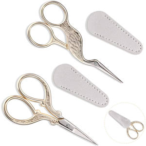 Tijeras para uñas para cutículas de alta calidad con logotipo personalizado Nuevo estilo Hoja curva de acero inoxidable Punta afilada Mango de plástico-100 unidades - Product Image 3