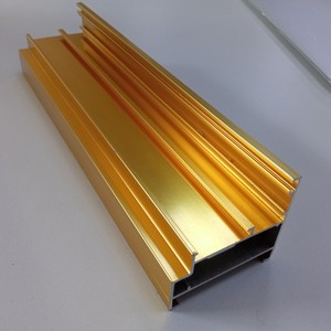 Profilé en aluminium de porte de fenêtre anodisée dorée fabriqué sur mesure au Vietnam usine d'aluminium - Product Image 1