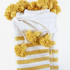 Manta Marroquí Hecha a Mano, Auténtica, Artesanal, Diseño Tribal, Suave, Tejida, Decoración para el Hogar, Regalo - Product Image 1