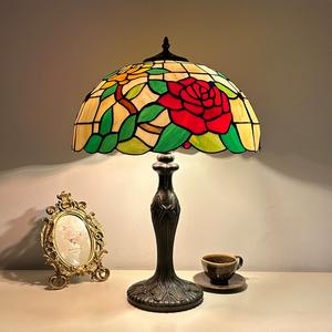 Настольная лампа с витражами - Product Image 2