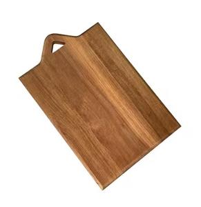 La mejor tabla de cortar de madera natural hecha a mano al por mayor en tamaños personalizados para picar y servir desechable reciclable - Product Image 3
