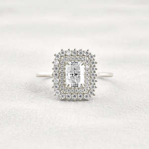 Bague de fiançailles et de mariage à double halo taille brillant, style vintage, diamant certifié IGI, or massif 18 carats, placage rhodium, géométrique - Product Image 5