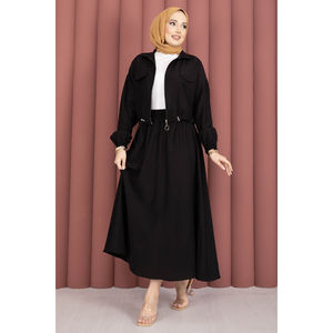 Conjunto Deportivo para Mujer, Chaqueta Corta y Falda Negras - Product Image 5