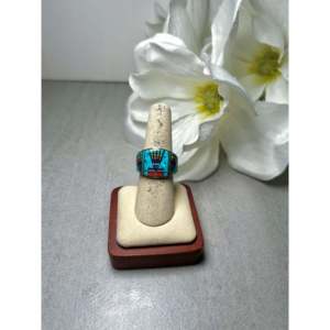 Anillo de Plata de Ley con Turquesa Multicolor y Patrón Geométrico de Platino, Joyería Fina Navajo, Talla 7.5, para Uso Diario - Product Image 1