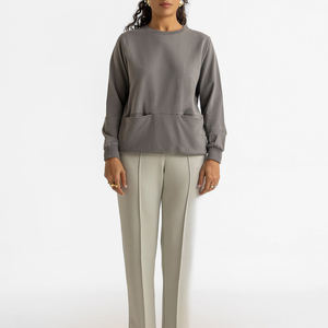 Sudadera Clásica Gris con Cuello Redondo, Manga Larga, Estilo Casual con Bolsillo Tipo Canguro, Corte Holgado, Estilo Urbano Personalizado - Product Image 1