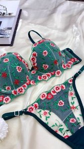 Ensemble de soutien-gorge à armatures brodé de fleurs romantiques avec culotte string push-up à bonnets couvrants pour femme, couleur bleue, fabriqué en Turquie op170 - Product Image 2