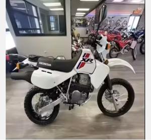 Motos XR650L très demandées, moto tout-terrain - Product Image 1