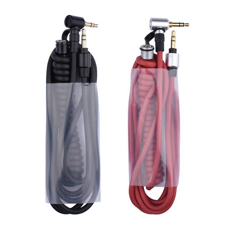 สีดำและสีแดง