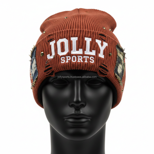 Bonnet de qualité pour femmes, tissu tricoté 300 GSM, couleur rouille, broderie, logo personnalisé, style patchwork tendance, bonnets jacquard - Product Image 6