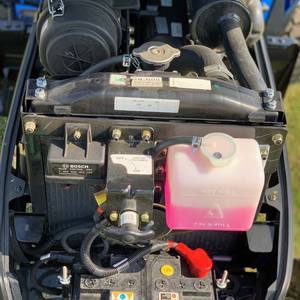 Cosechadora de Tractor Compacto Usada de 26 Pulgadas con Motor, Transmisión por Engranajes, Enganche Trasero, Capacidad de 600 kg, Luces de Carretera y Trabajo - Product Image 6