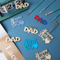 Cadeau Fête des Pères : Pendentif Croix Artisanale en MDF Miniature, Écologique, Sculptée à l'Ombre, Couleurs Personnalisables, Art Populaire, Ornement Suspendu Personnalisé