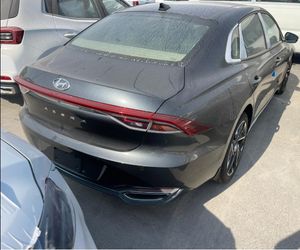 Hyundai Azera 2024 d'occasion, faible kilométrage, prix le plus élevé - Product Image 3