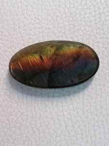 Pendentif Cabochon en Labradorite Naturelle Rare Flashy 33x18x5mm pour la Fabrication de Bijoux 34 Carat Gemstone - Product Image 2