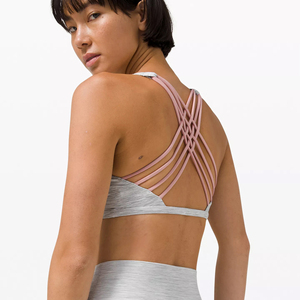 Ensemble de yoga athlétique personnalisé pour femmes, haut moulant confortable et respirant, pantalon solide tissé, équipement de yoga extensible et confortable - Product Image 5