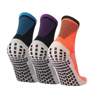 Chaussettes de football antidérapantes pour hommes, chaussettes de sport personnalisées de haute performance, chaussettes de football antidérapantes pour hommes - Product Image 1