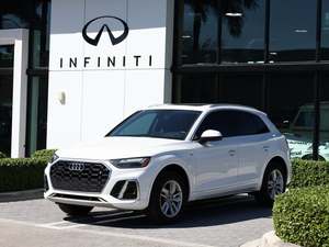Audi Q5 quattro Premium S Line 45 TFSI Plus 2023 Usado en Excelentes Condiciones, Sin Accidentes, Volante a la Izquierda/Derecha - Product Image 6