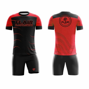 Ensembles d'uniformes de maillots de football confortables et respirants de meilleure qualité au design personnalisé Service OEM pour les jeunes joueurs de sexe masculin Coupe automatisée - Product Image 2