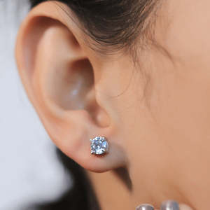 Pendientes de botón chapados en oro rosa con circonita y diamantes de estilo vintage - Product Image 1