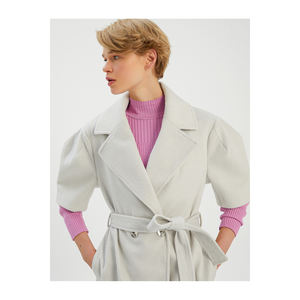 Manteau à manches courtes en laine mélangée BGN pour femmes Modèle W24K197 - Product Image 5