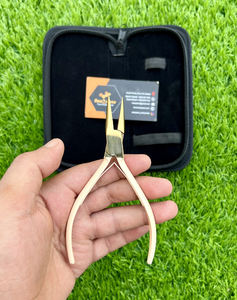 Saaqaans Enterprises Pince professionnelle d'extension de cheveux de nez plat Logo personnalisé Beige or acier inoxydable de qualité chirurgicale - Product Image 5