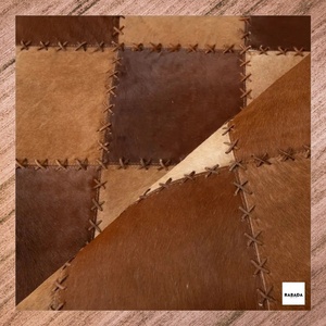 Tapis Patchwork Personnalisés Poils Sur Cuir de Vachette Tapis en Cuir Véritable Design Moderne Tapis en Cuir Faits à la Main Entièrement Personnalisés - Product Image 3