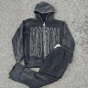 Conjunto Deportivo de Invierno 2026, Color Sólido, MOQ Bajo, 100% Algodón, Logotipo Personalizado Bordado, Secado Rápido, Transpirable, para Hombre - Product Image 5