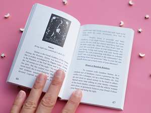 LABON Moon Witch <span class=keywords><strong>Oracle</strong></span> Deck 42 Cartes Ornementées de Feuille d'Or – Jeu de Tarot Inspiré de la Féminité Divine avec Guide de Rituels pour l'Auto-Découverte - Product Image 3