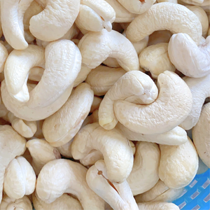 Santigo Viet namlow MOQ ถั่วเม็ดมะม่วงหิมพานต์ไปยังดูไบกล่องดีบุก W320กล่องดีบุก20กก. - Product Image 1