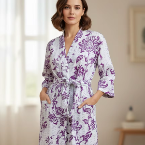 ชุดนอนกิโมโนลายดอกคันธาแบบใหม่ ผ้าไม่ทอ แขนยาว ระบายอากาศได้ดี เนื้อผ้านุ่ม ดีไซน์สองด้าน พร้อมเข็มขัด ชุดลำลองสำหรับผู้หญิง - Product Image 1