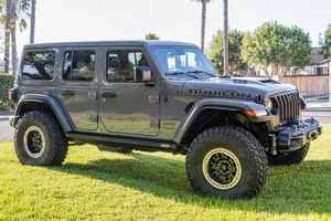 รถจี๊ป แรงเลอร์ อันลิมิเต็ด รูบิคอน 392 4x4 ปี 2022 มือสอง สภาพดี เครื่องยนต์ Hemi V8 470 แรงม้า - Product Image 4
