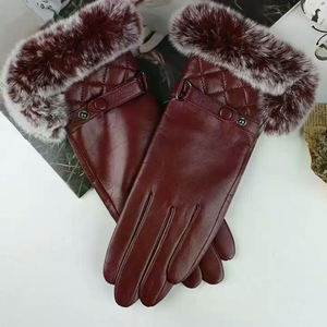 Nouvel arrivage de mitaines de luxe à la mode Gants d'hiver en fourrure de renard Gants d'extérieur en cuir de mouton d'hiver avec logo personnalisé - Product Image 2