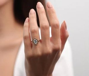 Anillo de alfabeto con letra R S para mujer, banda minimalista chapada en oro de Plata de Ley 925 sólida, fiesta de boda, directo de fábrica a granel - Product Image 4