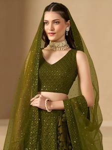 Lehenga Choli Verde Georgette Monocromático Hasta el Suelo con Bordado de Resham y Lentejuelas para Fiestas de Bollywood - Product Image 2
