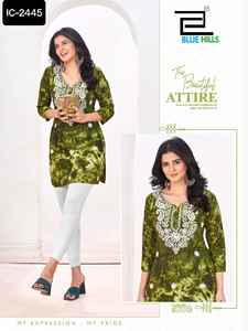 Ropa de verano de moda india Tops de rayón viscoso con Chikan Work en impresiones de tinte con Chikan Work Short Kurtis para ropa de mujer - Product Image 5